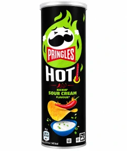 Pringles Hot Kickin' Sour Cream - bramborový snack s příchutí zakysané smetany a chilli 160g